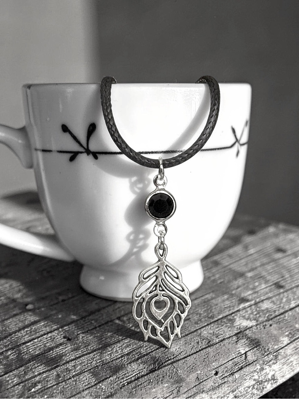 5 For $25💫Silver Peacock Feather Pendant Necklace W/Black Acrylic Gem Accent